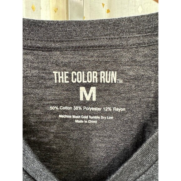 The Color Run Women's Rainbow Worry Less Run More V-Neck Graphic T-Shirt M - Picture 3 of 3